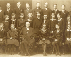 5. aprill 1931 (?) leerirühma pihipäev Leeripiltide näitus 1914–1978
